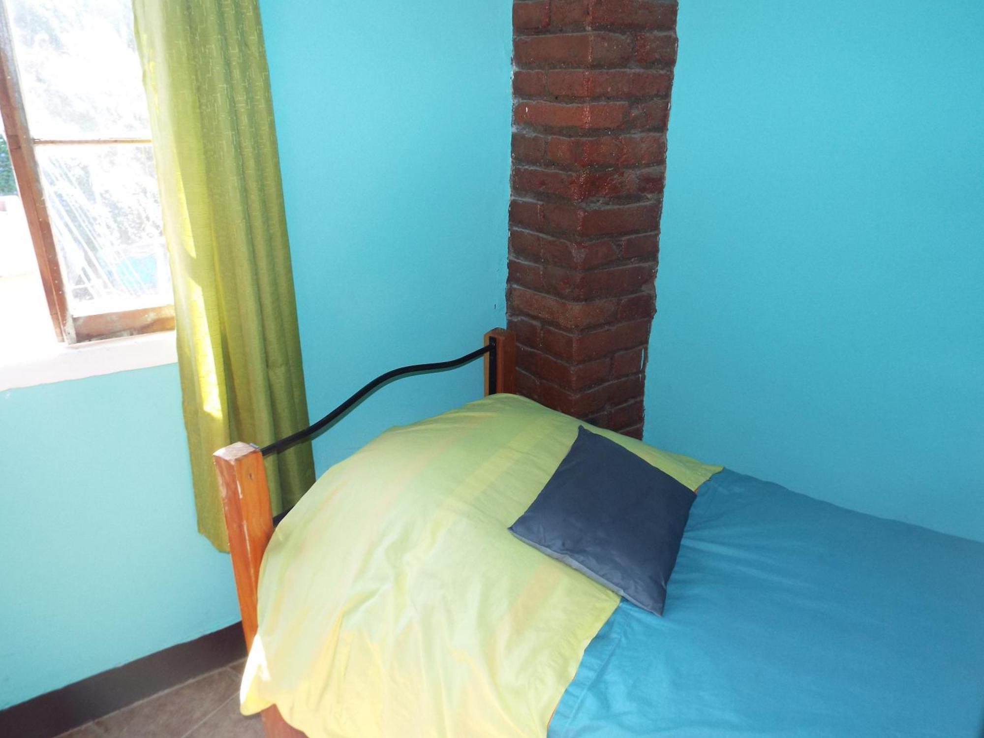 Hostal Casa Verde Limon Valparaiso Room photo