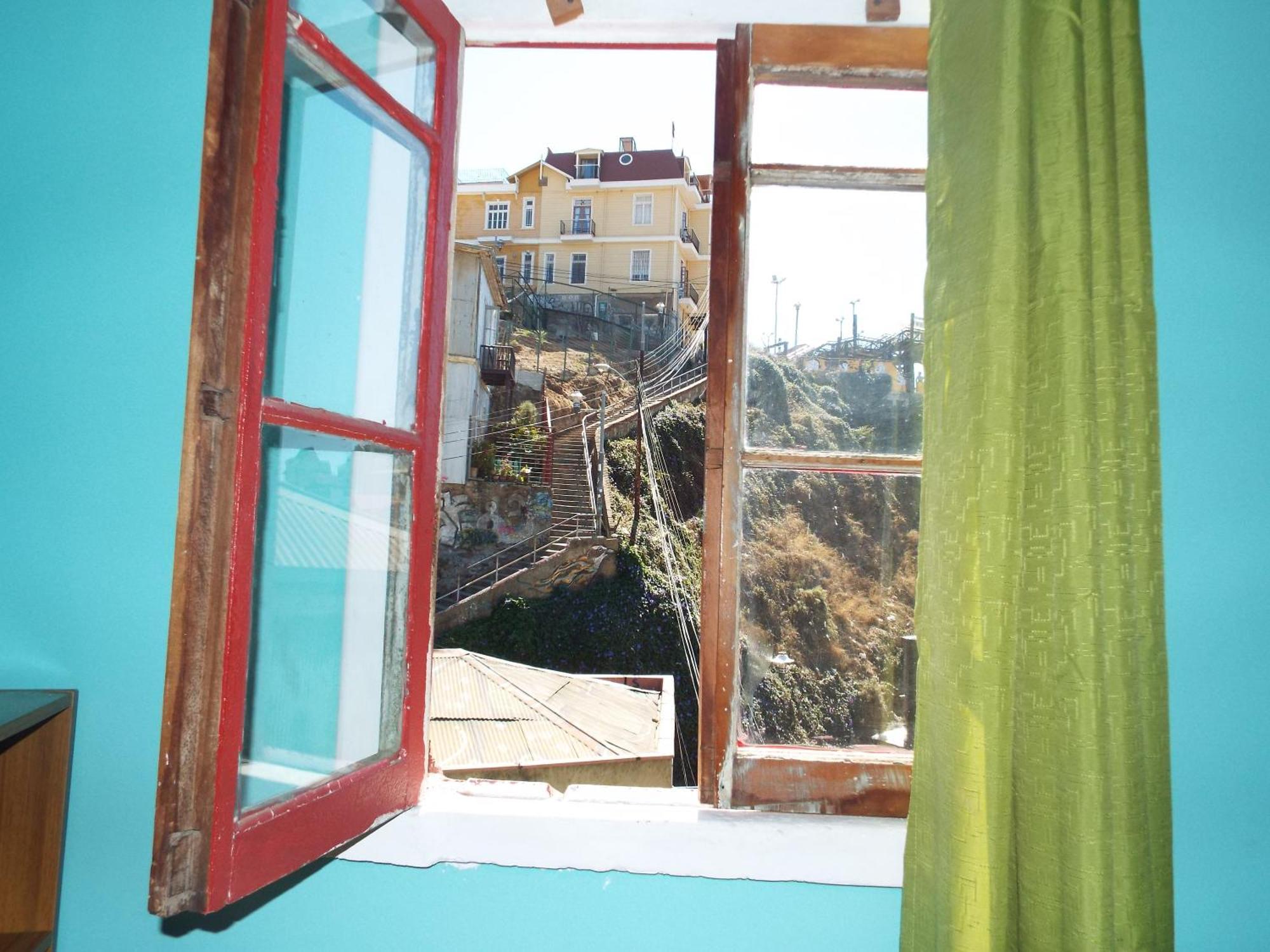 Hostal Casa Verde Limon Valparaiso Room photo