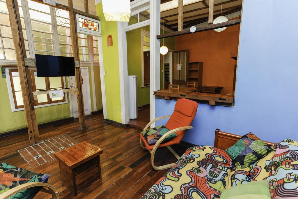 Hostal Casa Verde Limon Valparaiso Exterior photo